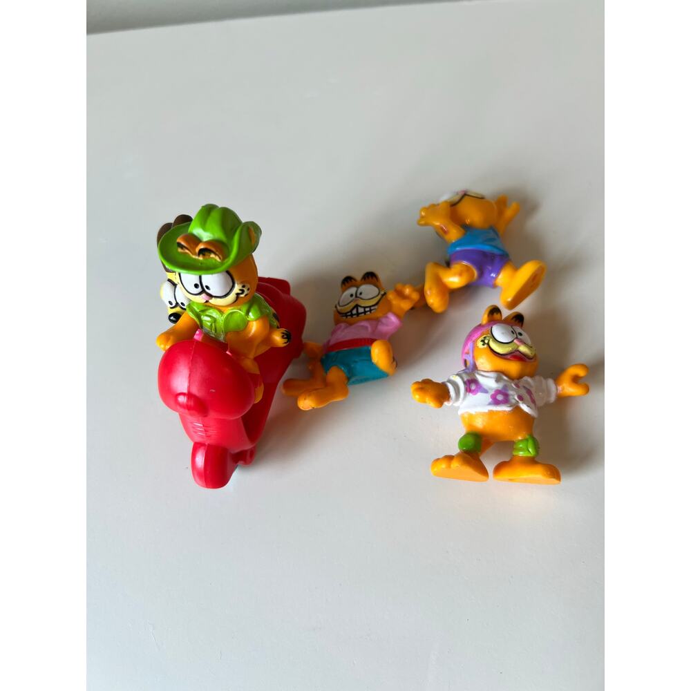 Garfield Mixed Lot of 5 Vintage Garfield PVC Toy Figures 1978 1981